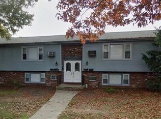 34 Capuano Ave APT B, Cranston, RI 02920