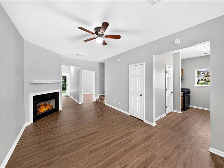 4852 Tangerine Cir — Photo 15