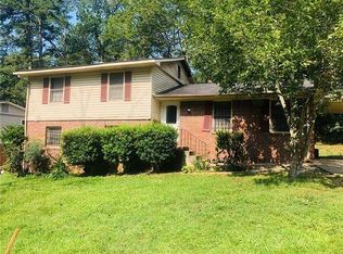 110 Candlelight Ln SW, Atlanta, GA 30331