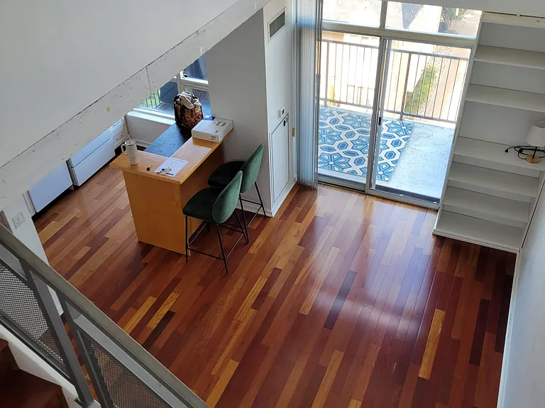 800 King St W #619 — Photo 2