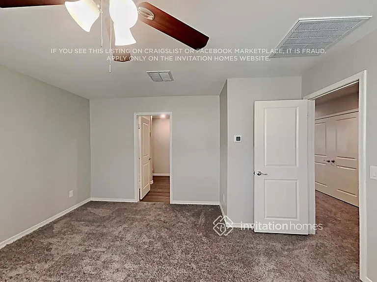 8020 W Agora Ln — Photo 11