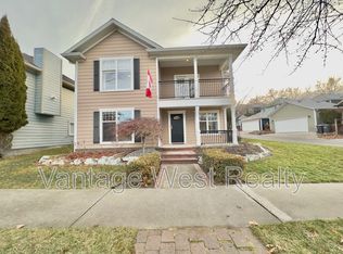 419 Providence Ave, Kelowna, BC V1W4S8