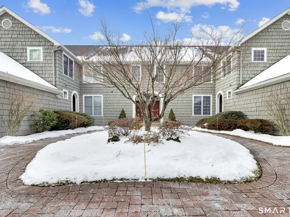 17 Harwich Lane #17, West Hartford, CT 06117