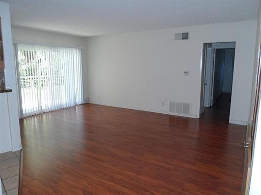 2nd image of 5511 W Olympic Blvd APT 4
