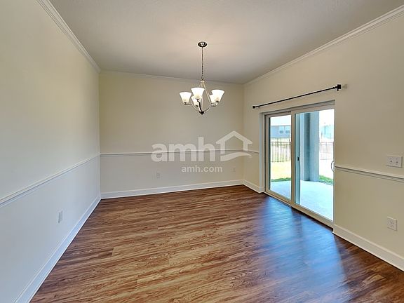 4th image of 414 Pine Terrace Dr