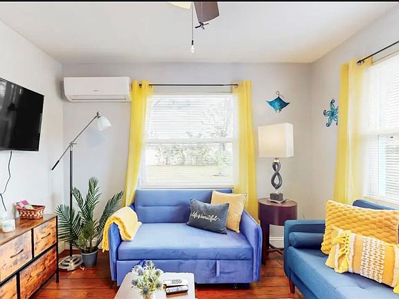 4th image of 726 Stremma Rd