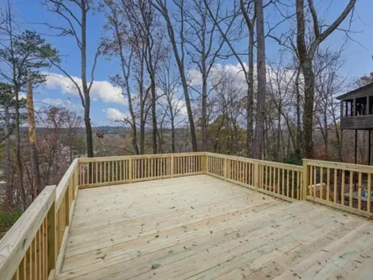 Crest Dr — Photo 30