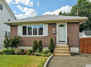 70 2nd St, East Rockaway, NY 11518