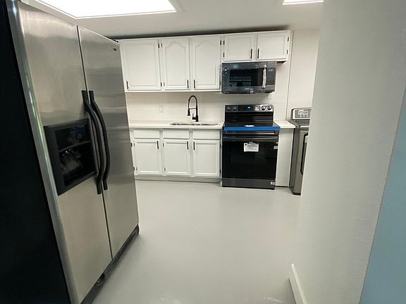 2nd image of 1925 Maydell Dr #1