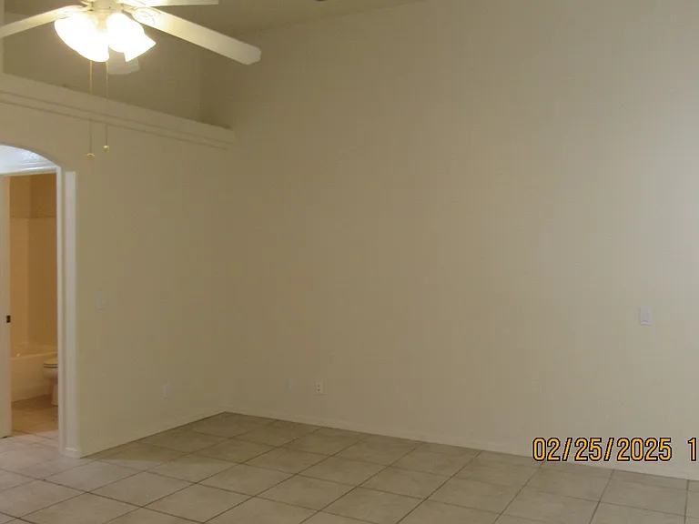 2759 Palisades Dr — Photo 3
