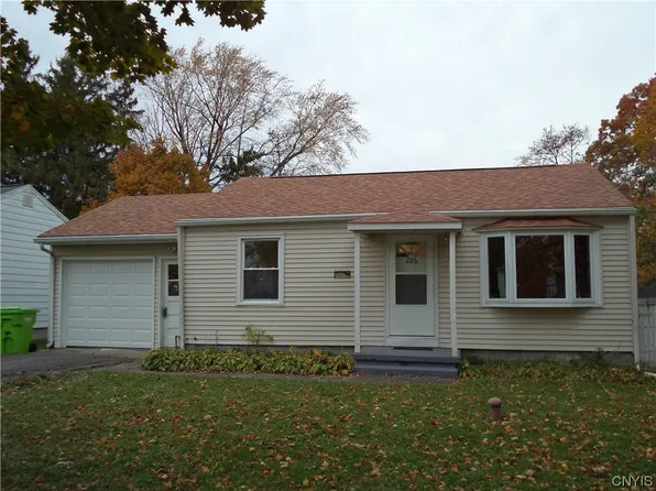 226 Ridge Ave, Liverpool, NY 13088