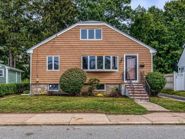 539 Lagrange St, West Roxbury, MA 02132
