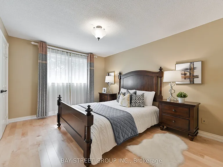 28 Delhi Cres — Photo 13
