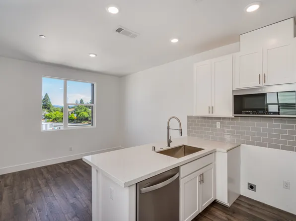 1617 Tecado Dr, Santa Rosa, CA 95403