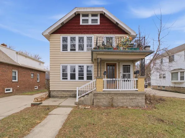 2225 South 82nd STREET, West Allis, WI 53219