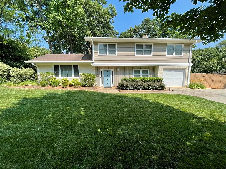 5013 Currituck Dr — Photo 1