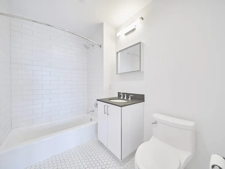 2211 3rd Ave #9-B — Photo 11