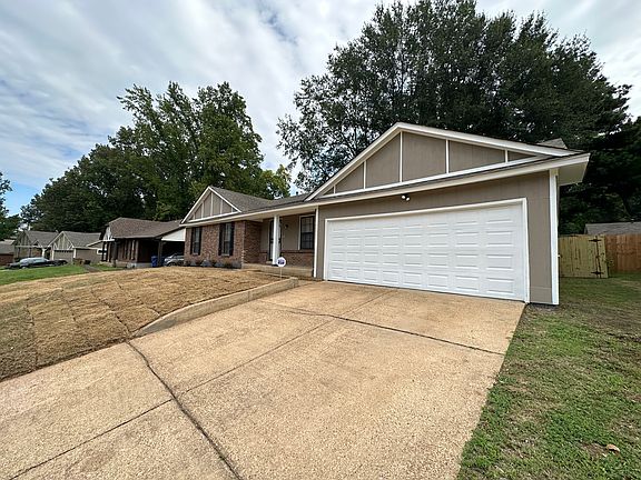 2nd image of 4388 Northwood Hills Dr