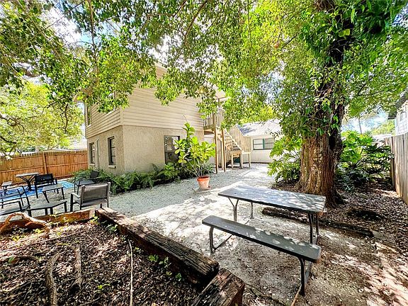 2nd image of 4711 HOLLINGSWORTH AVENUE