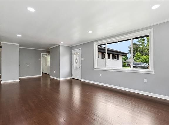 2nd image of 149 Caroline Ave