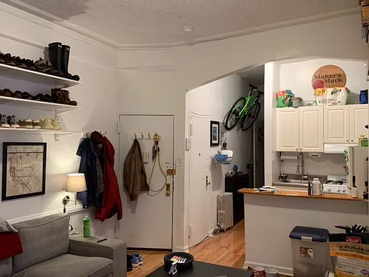 Rented by Aimee Grodanz, LREB | media 8