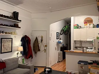 Rented by Aimee Grodanz, LREB