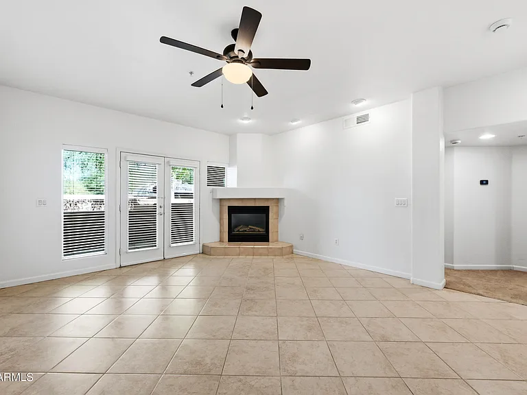 7021 E Earll Dr #112 — Photo 5