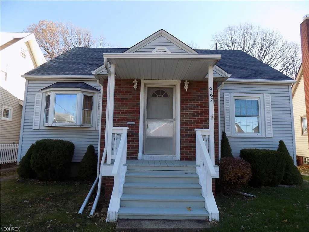 967 King Ave photo 1