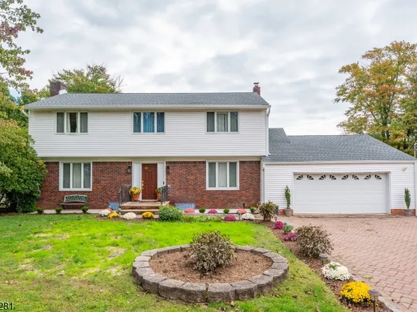 2 Glencove Rd, Parsippany-Troy Hills Twp., NJ 07950