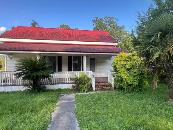 208 N Johnson St, Samson, AL 36477