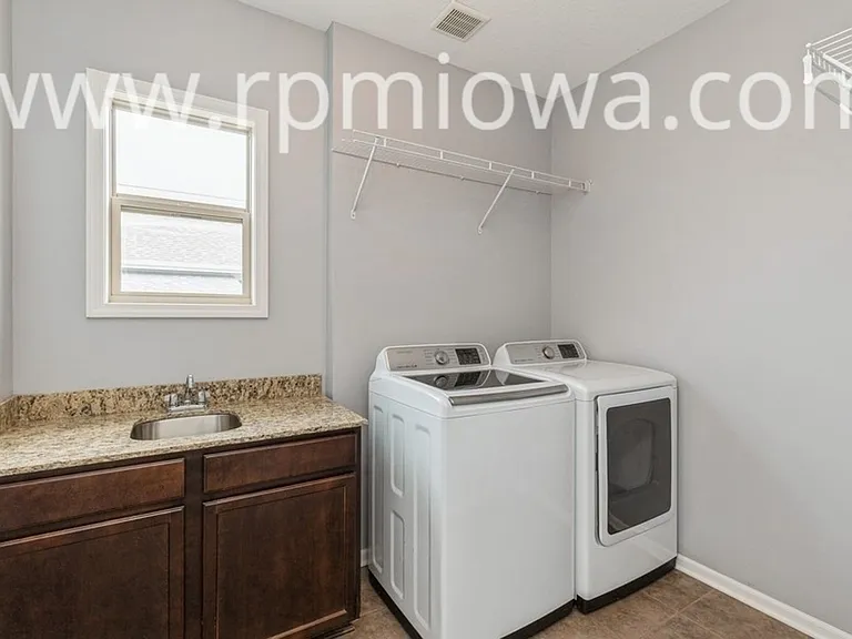 1907 SW Vintage Pkwy — Photo 7
