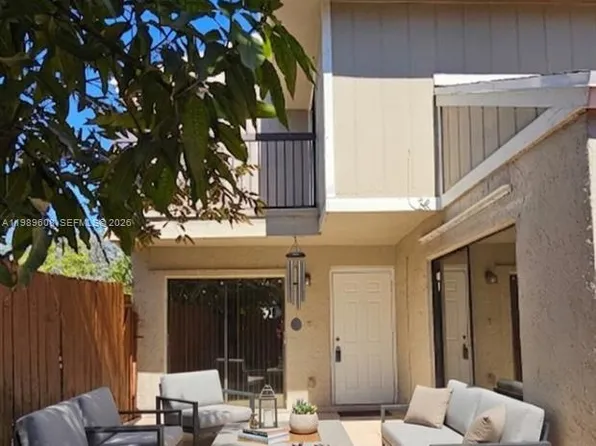 610 Commodore Dr, Fort Lauderdale, FL 33325