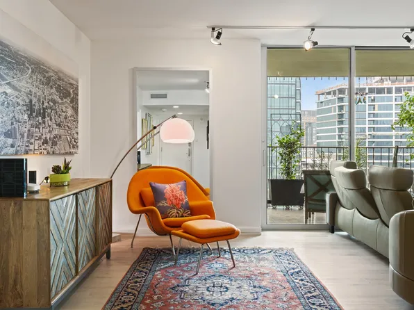 3310 Fairmount St APT 16B, Dallas, TX 75201