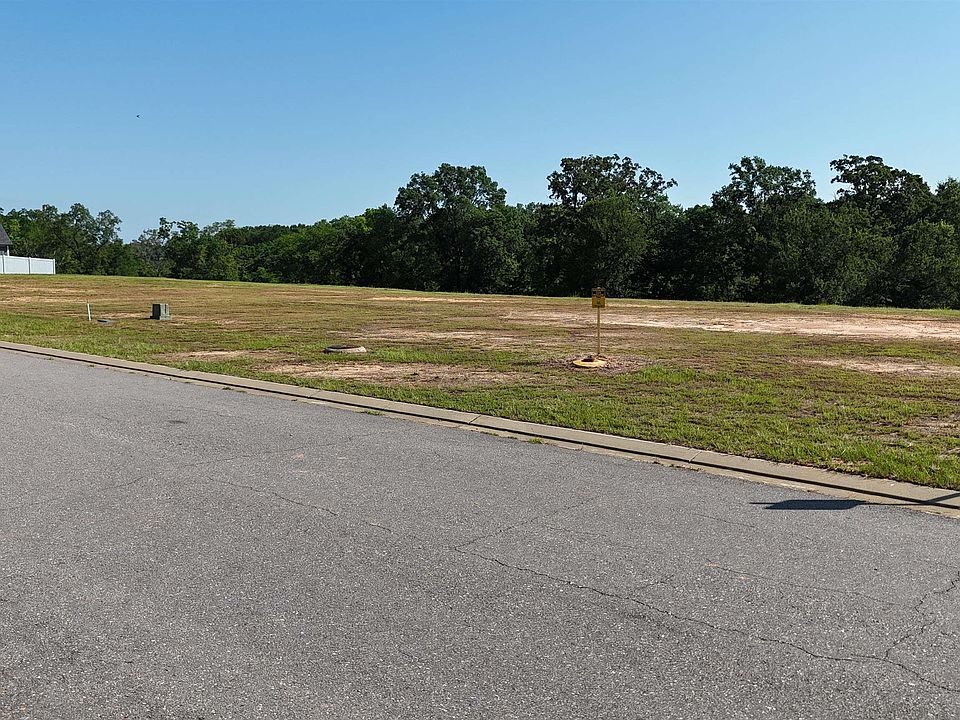 1st image of 301 Bella Vista Dr