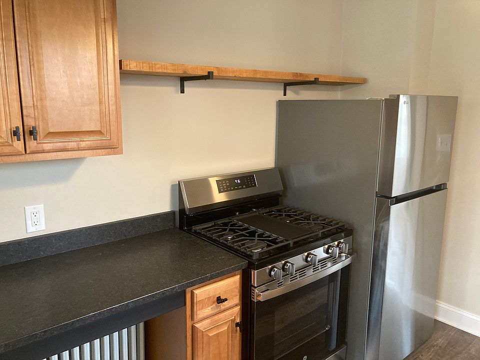 New oven/stove new refrigerator