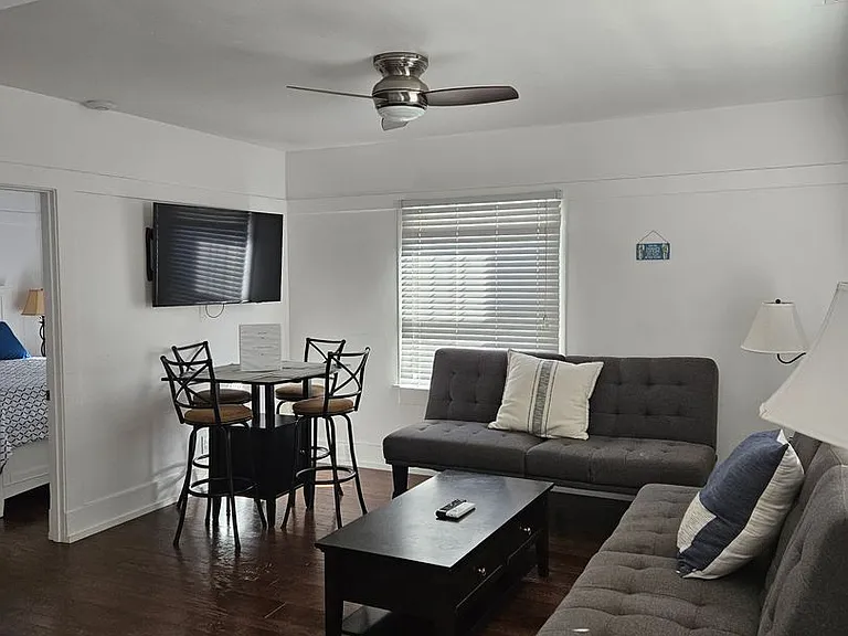 181 Orange Ave — Photo 6