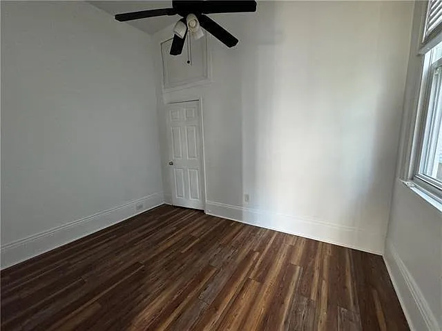 4833 Coliseum St #B — Photo 5
