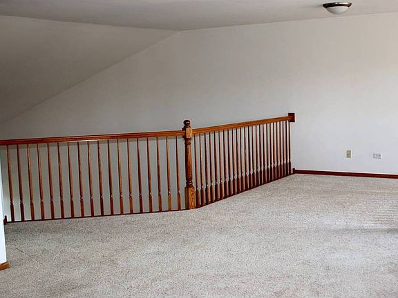 5th image of 18123 Edgar Pl