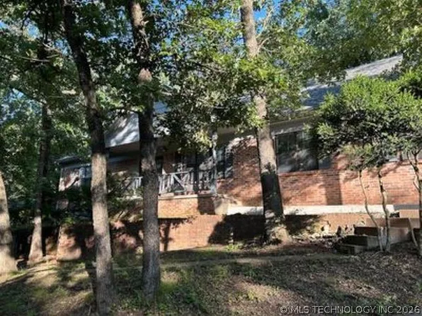 1444 Oakdale Dr, Bartlesville, OK 74006