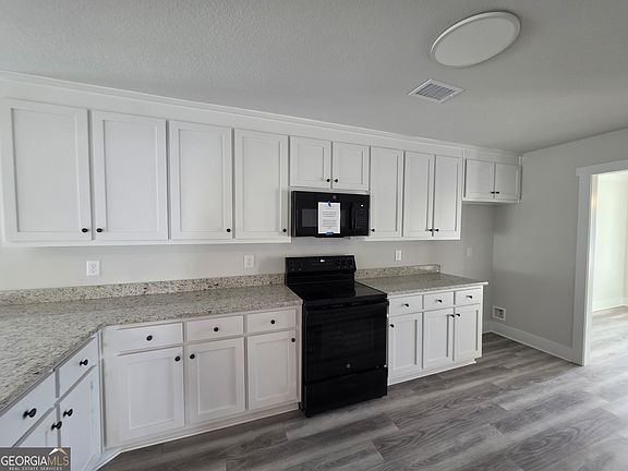 4th image of 1167 Jeannine Ln #15