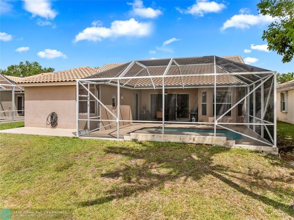 6034 NW 74th St, Parkland, FL 33067