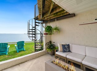 10 Queen Elizabeth Ct #G, Chester, MD 21619