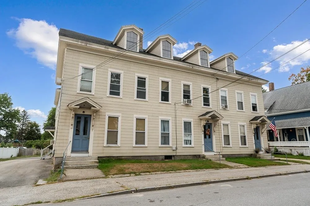 2 bed, 1.0 bath, $2,000 — Photo 1
