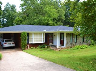 25 Summit Dr SE, Lindale, GA 30147
