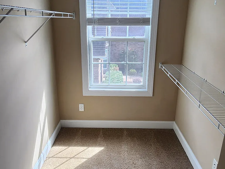 7670 Knobdate Rd — Photo 31