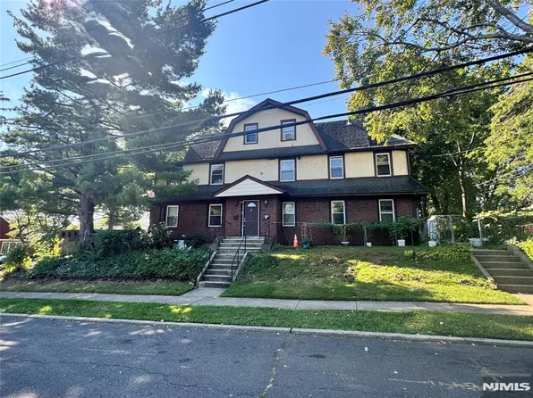 438 North St, Teaneck, NJ 07666