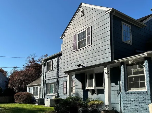 (undisclosed Address), Great Neck, NY 11021