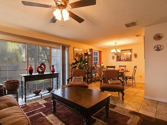 3rd image of 3933 Dijon Dr