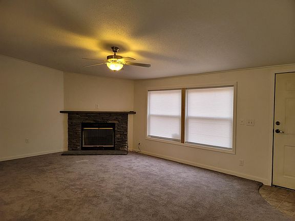 3rd image of 118 Moore St