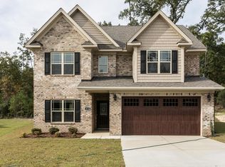 5132 Carson Allen Rd, Hope Mills, NC 28348